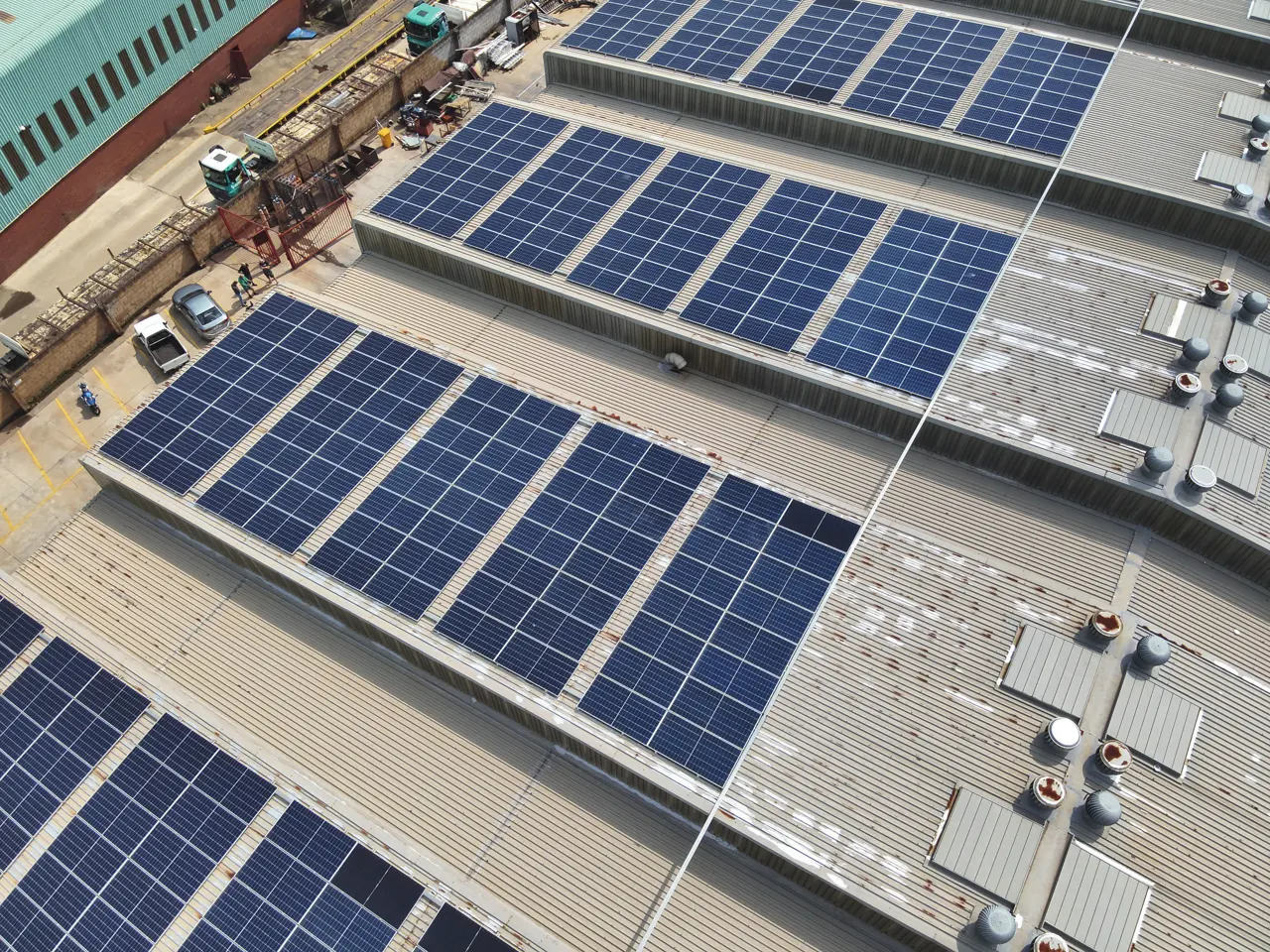 440 kWp rooftop solar at a commercial site in Roodekop, Germiston